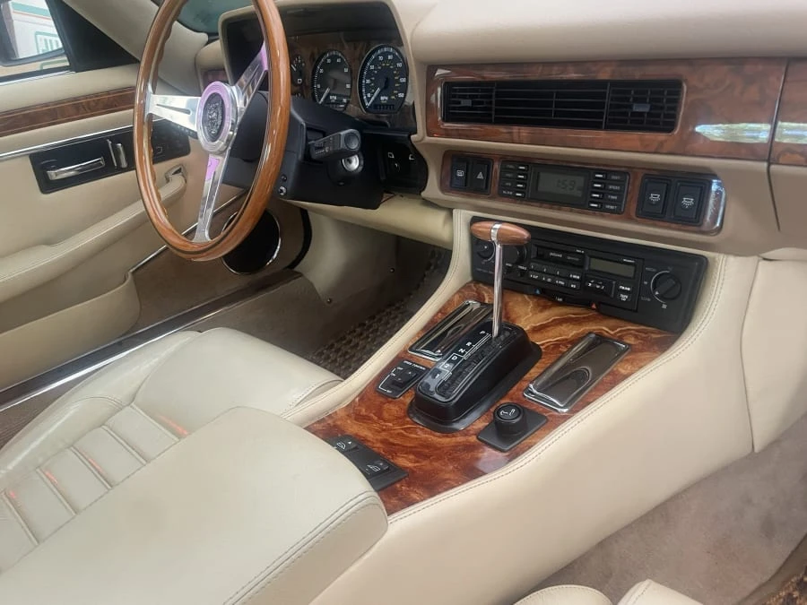 1992 Jaguar XJS - Image 16 of 21