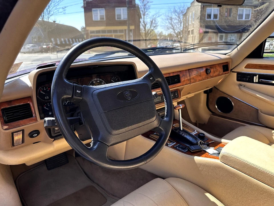 1992 Jaguar XJS - Image 18 of 21