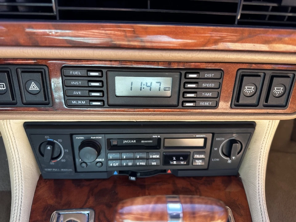 1992 Jaguar - Image 23 of 31
