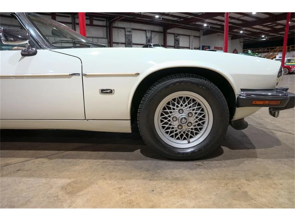 1992 Jaguar XJS - Image 11 of 31