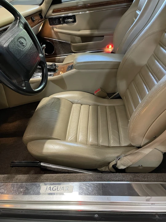 1992 Jaguar XJS - Image 3 of 22