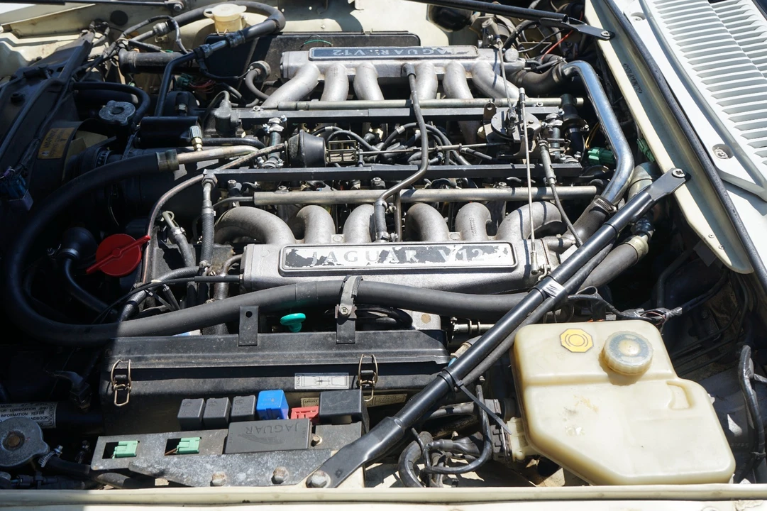1992 Jaguar XJS - Image 6 of 20