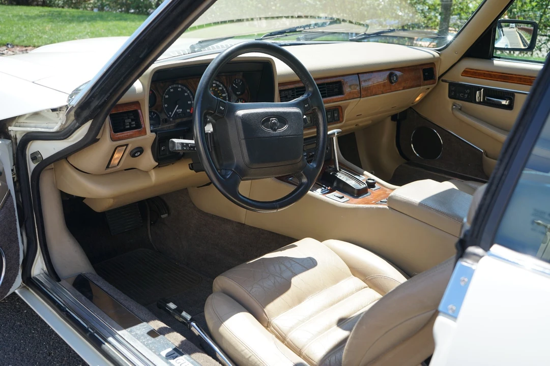 1992 Jaguar XJS - Image 11 of 20