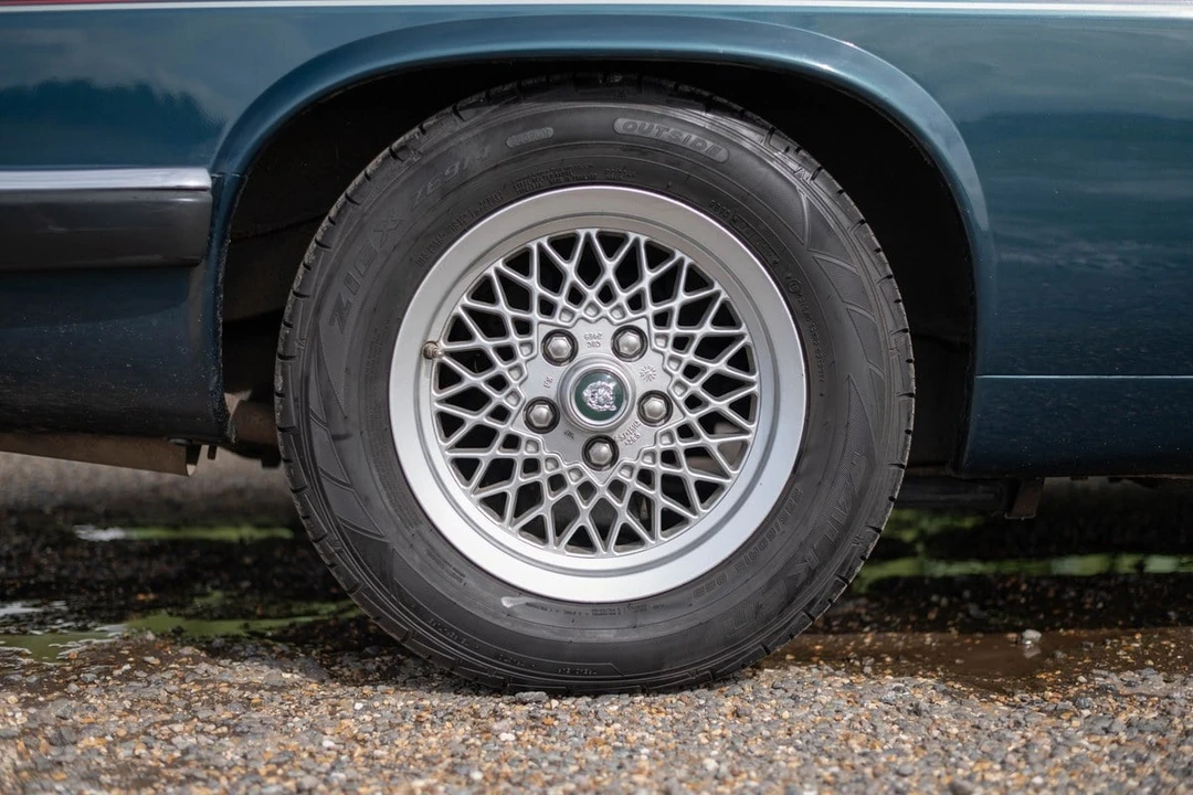 1992 Jaguar XJS Facelift V12 - Image 27 of 30
