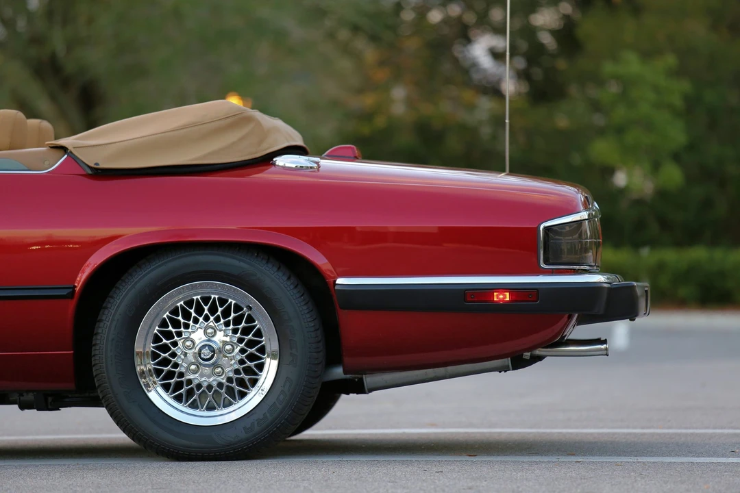1992 Jaguar XJS Facelift V12 - Image 19 of 31