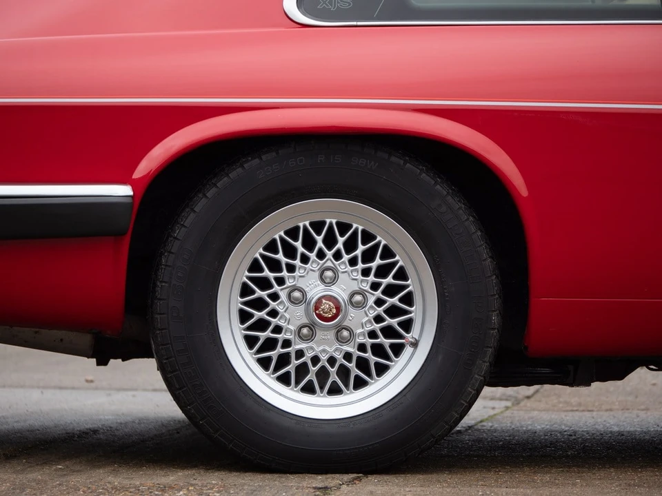 1992 Jaguar XJS Facelift V12 - Image 14 of 30