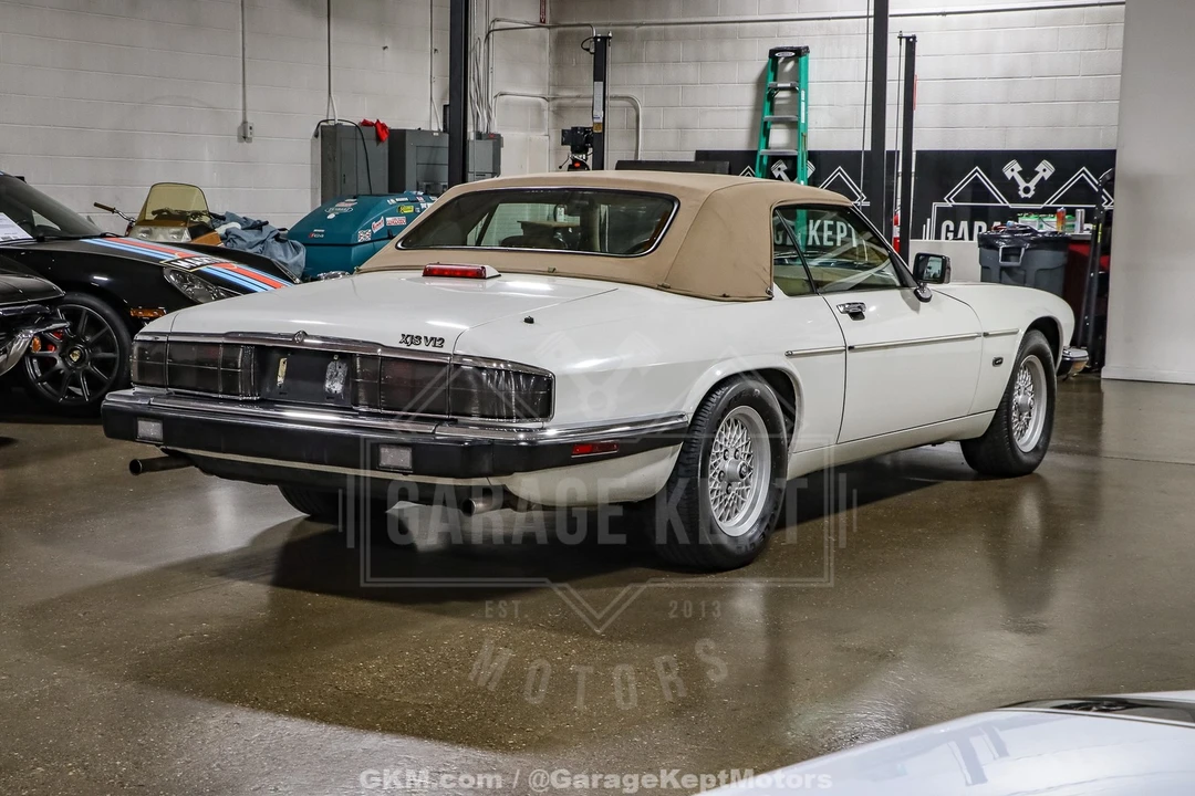 1992 Jaguar - Image 7 of 31