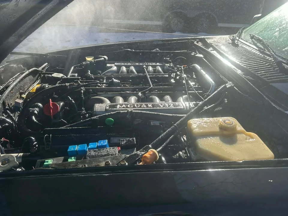 1992 Jaguar XJ220 - Image 2 of 3