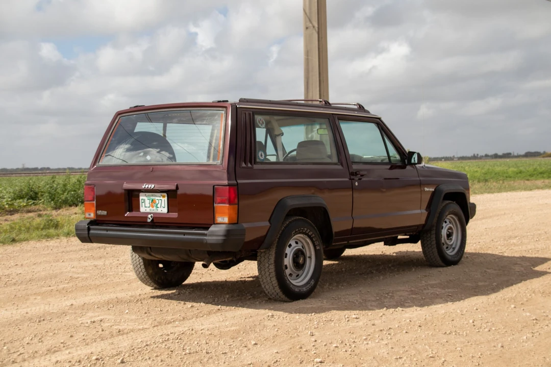 1992 Jeep XJ Cherokee - Image 9 of 31