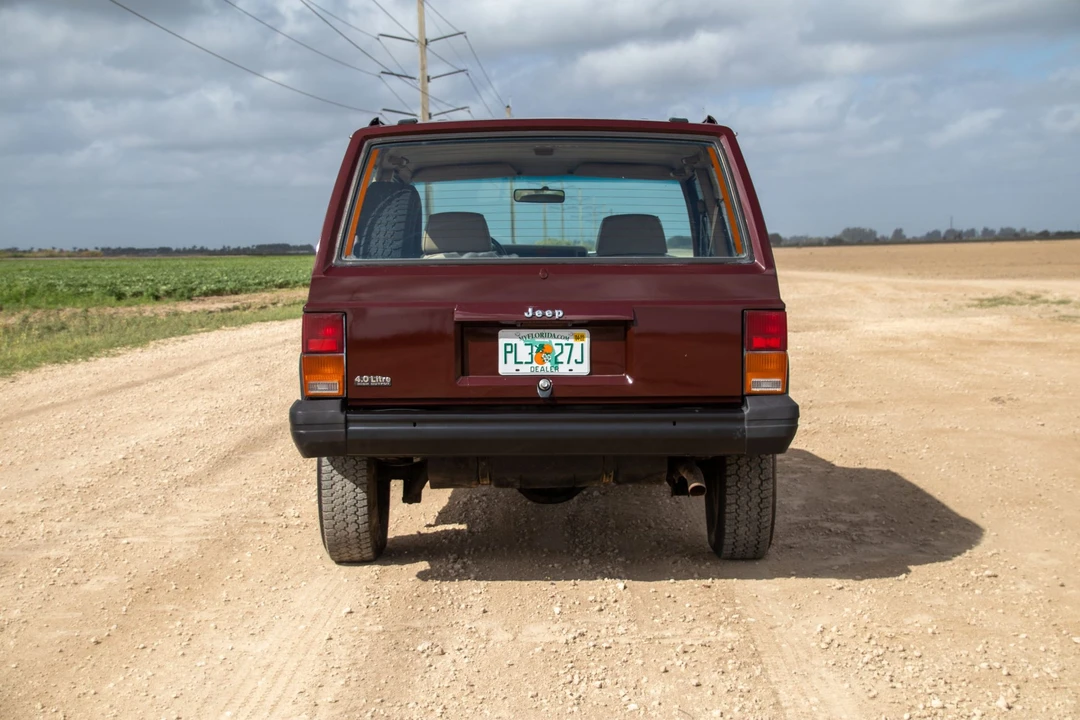 1992 Jeep XJ Cherokee - Image 14 of 31
