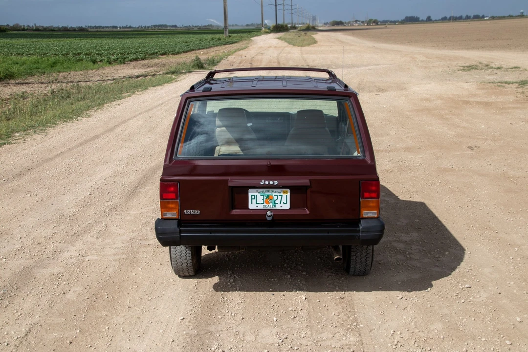 1992 Jeep XJ Cherokee - Image 13 of 31