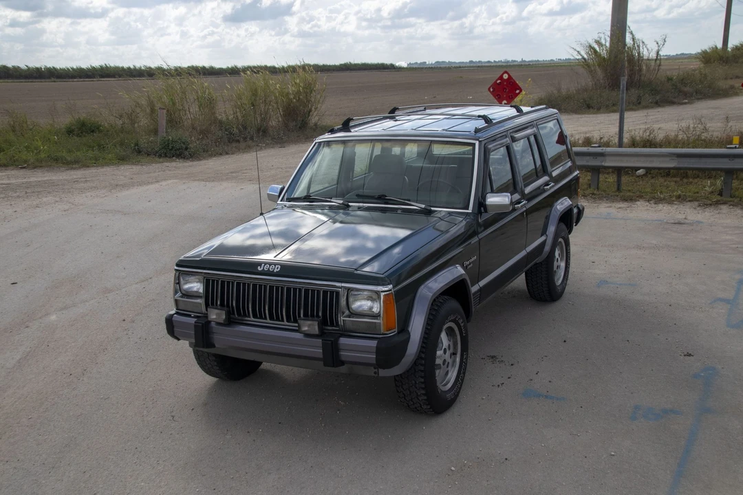 1992 Jeep XJ Cherokee - Image 2 of 31