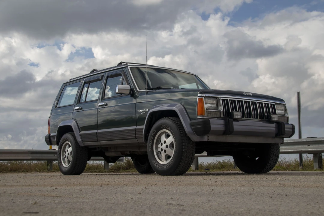 1992 Jeep XJ Cherokee - Image 8 of 31