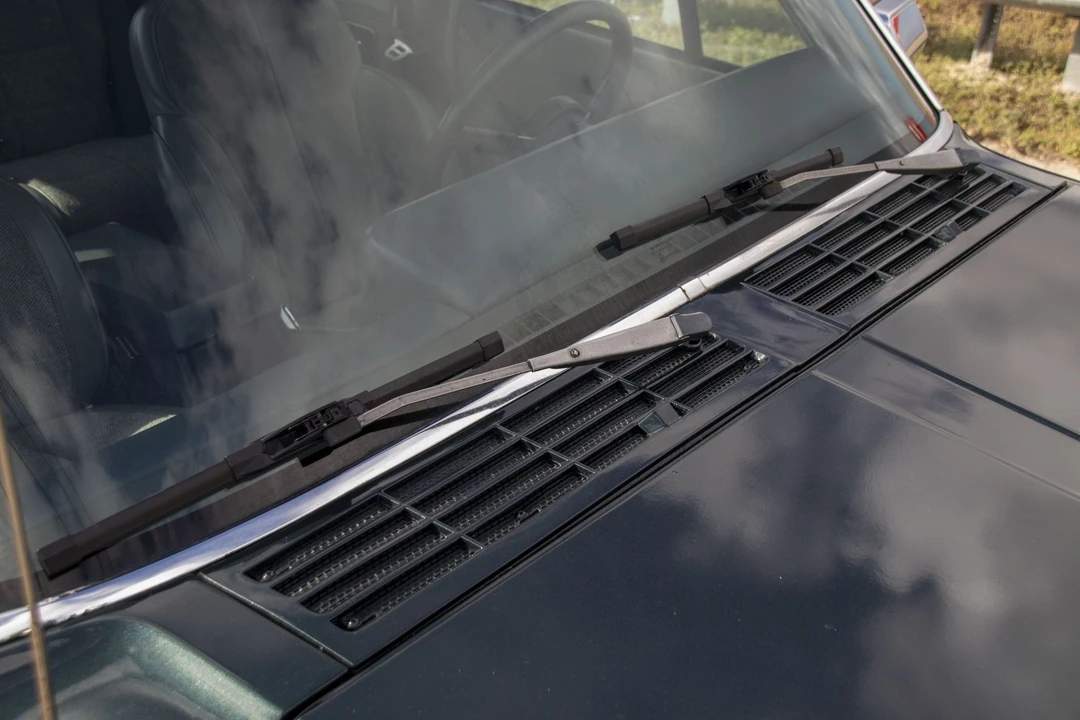 1992 Jeep XJ Cherokee - Image 25 of 31
