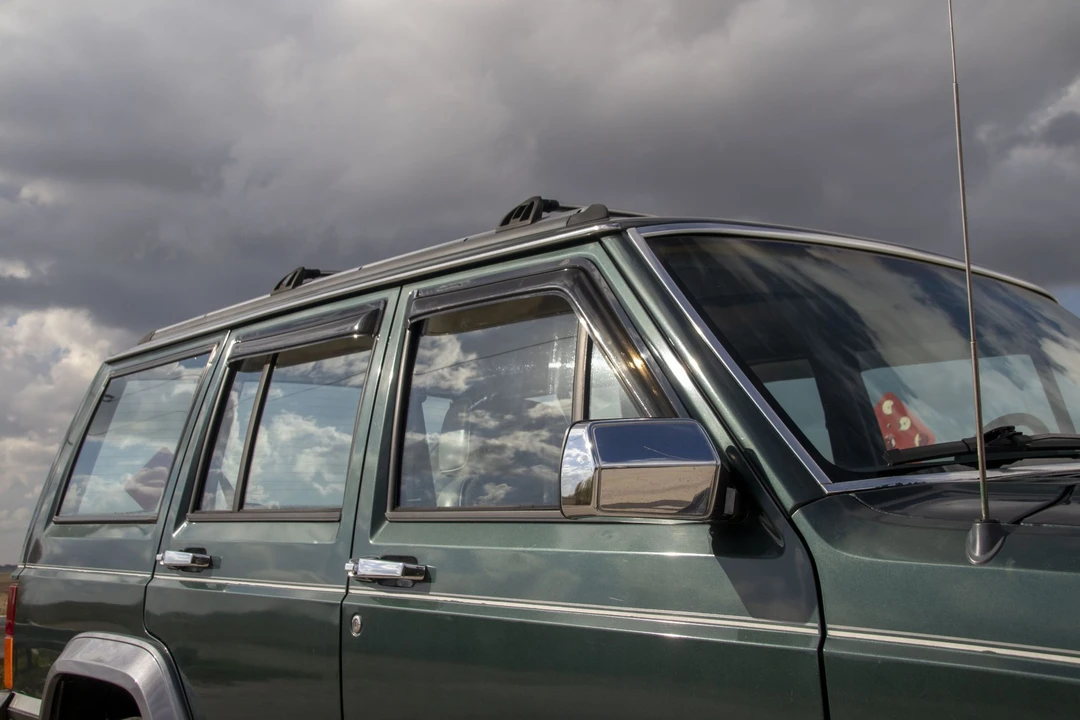 1992 Jeep XJ Cherokee - Image 29 of 31