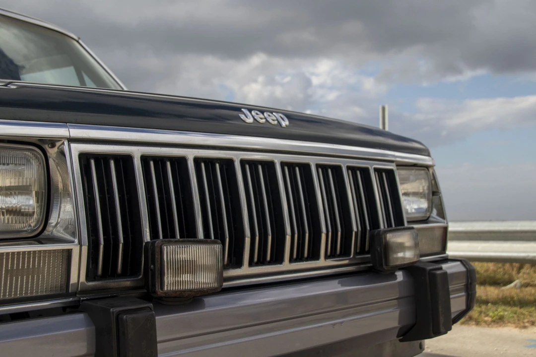 1992 Jeep XJ Cherokee - Image 19 of 31