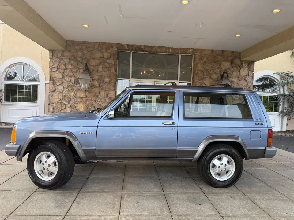 1992 Jeep XJ Cherokee - Image 7 of 31