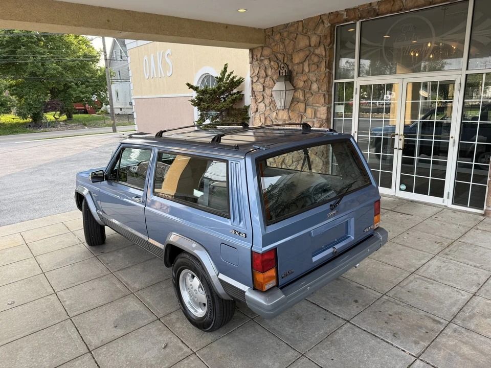 1992 Jeep XJ Cherokee - Image 11 of 31
