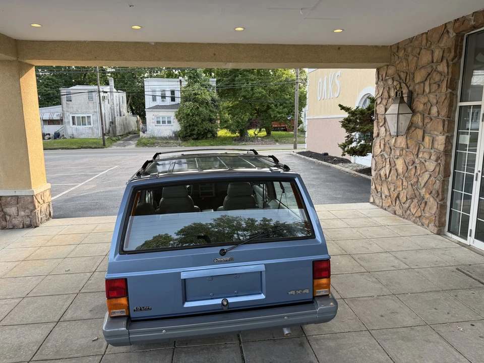 1992 Jeep XJ Cherokee - Image 16 of 31