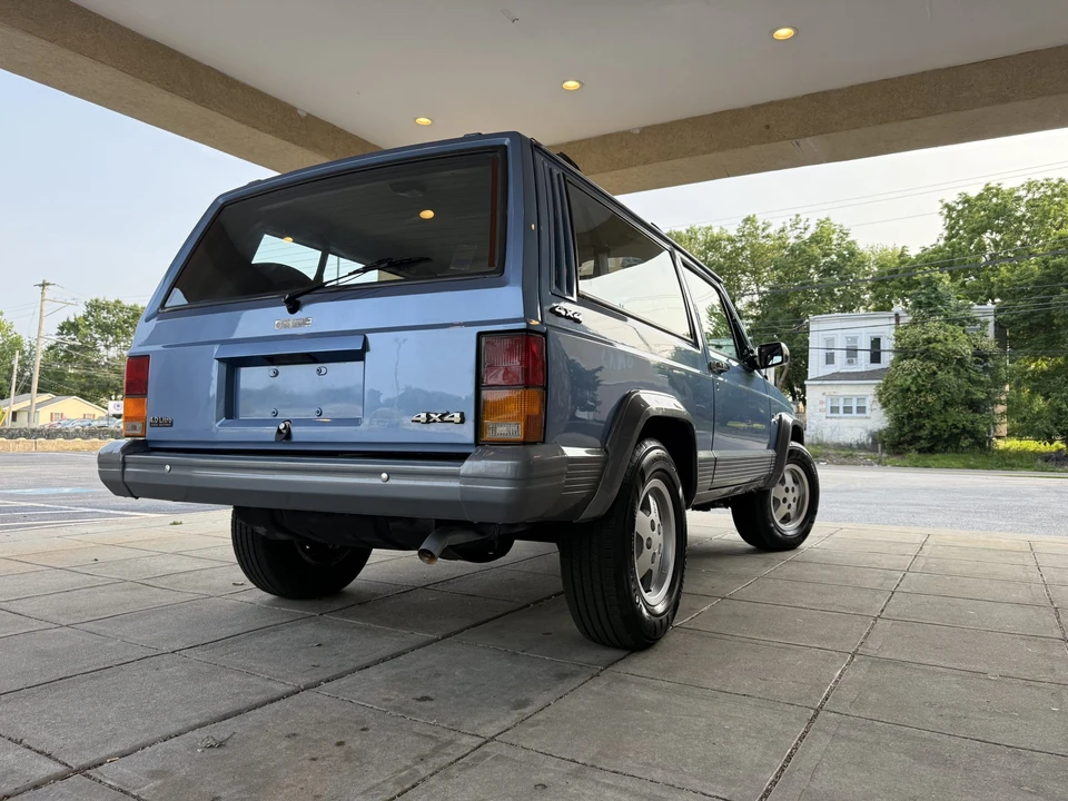 1992 Jeep XJ Cherokee - Image 17 of 31