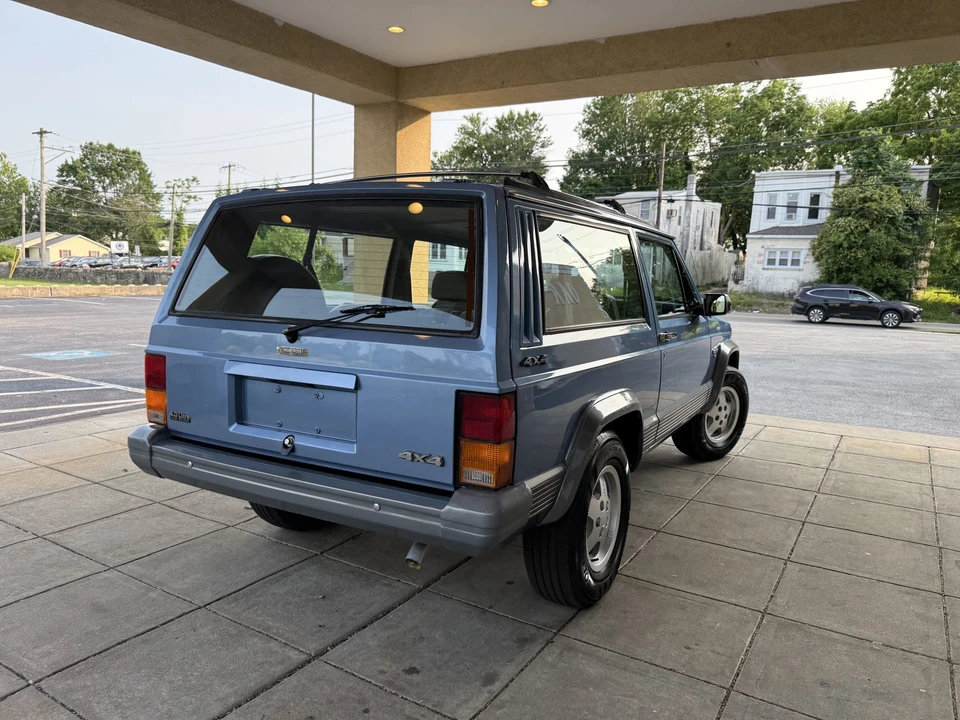 1992 Jeep XJ Cherokee - Image 19 of 31