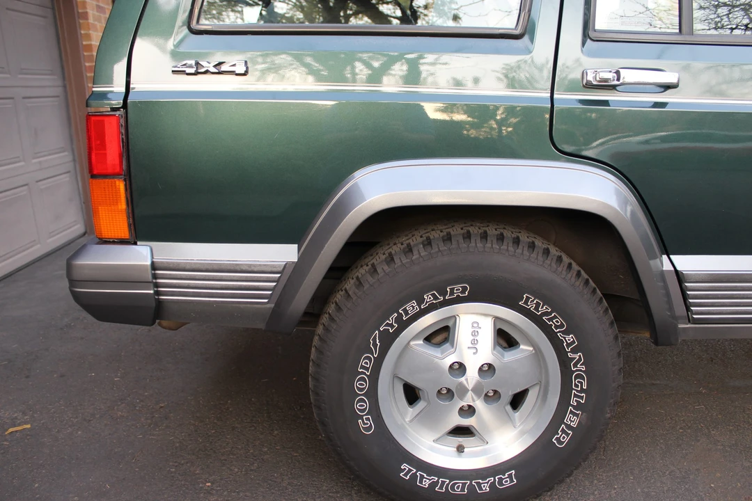 1992 Jeep XJ Cherokee - Image 30 of 31
