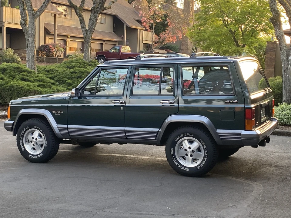 1992 Jeep XJ Cherokee - Image 10 of 31