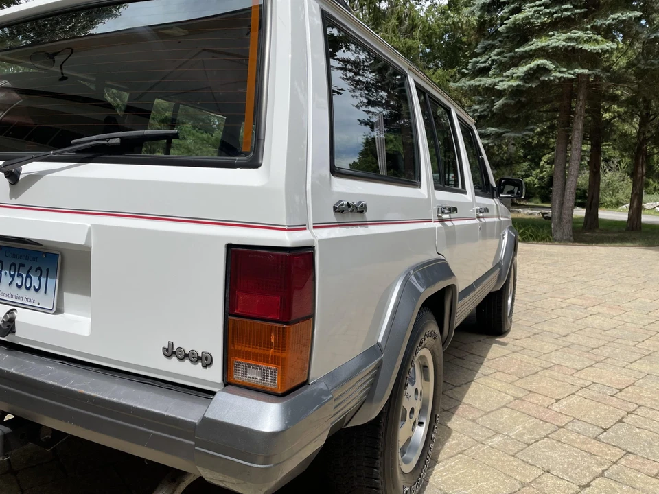 1992 Jeep XJ Cherokee - Image 23 of 31