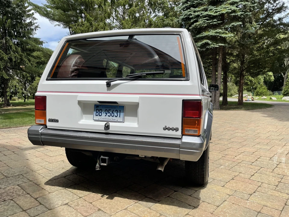 1992 Jeep XJ Cherokee - Image 10 of 31
