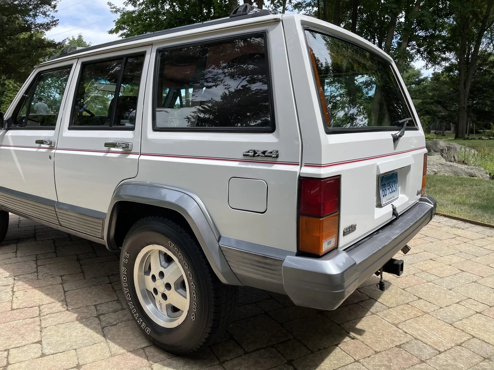 1992 Jeep XJ Cherokee - Image 21 of 31