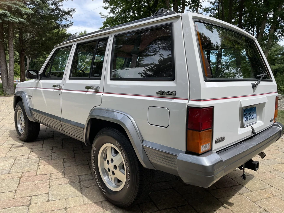 1992 Jeep XJ Cherokee - Image 12 of 31