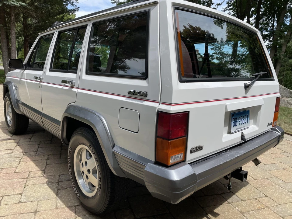 1992 Jeep XJ Cherokee - Image 22 of 31