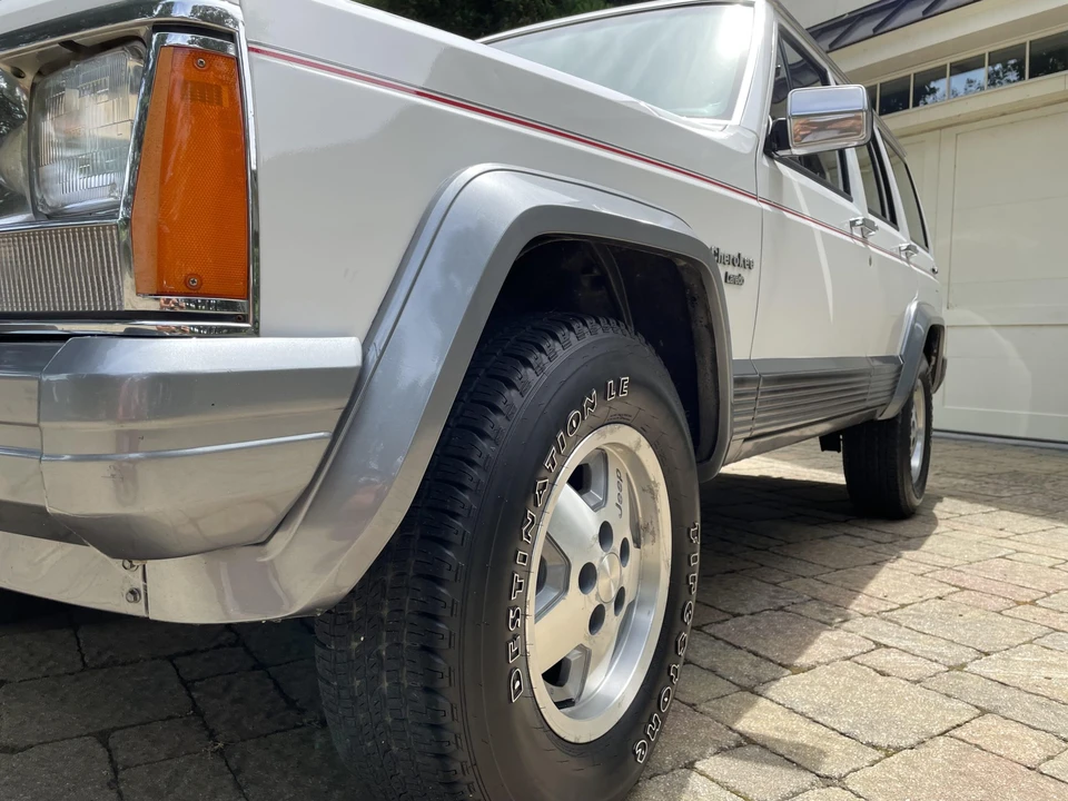 1992 Jeep XJ Cherokee - Image 19 of 31