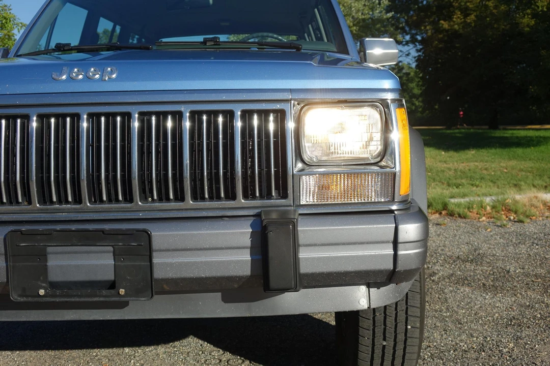 1992 Jeep XJ Cherokee - Image 14 of 31