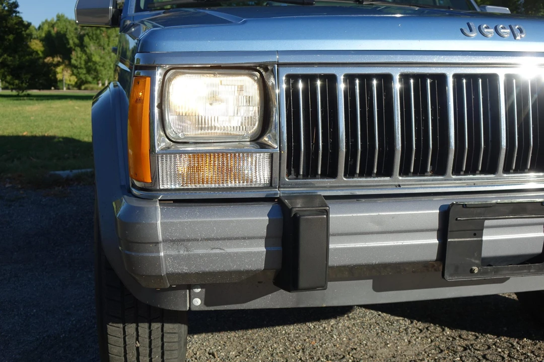 1992 Jeep XJ Cherokee - Image 13 of 31