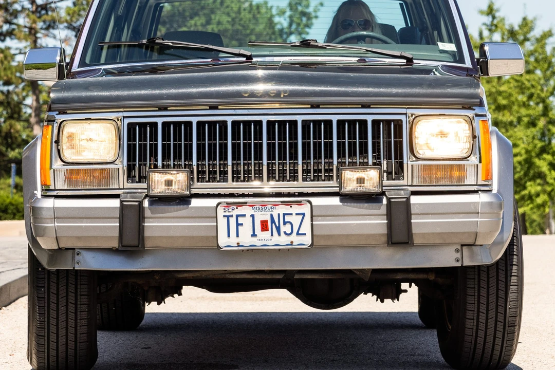1992 Jeep XJ Cherokee - Image 10 of 31