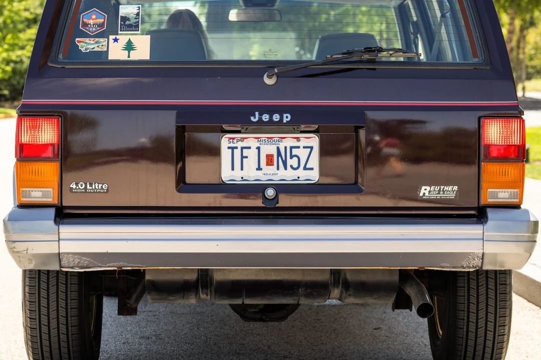 1992 Jeep XJ Cherokee - Image 16 of 31