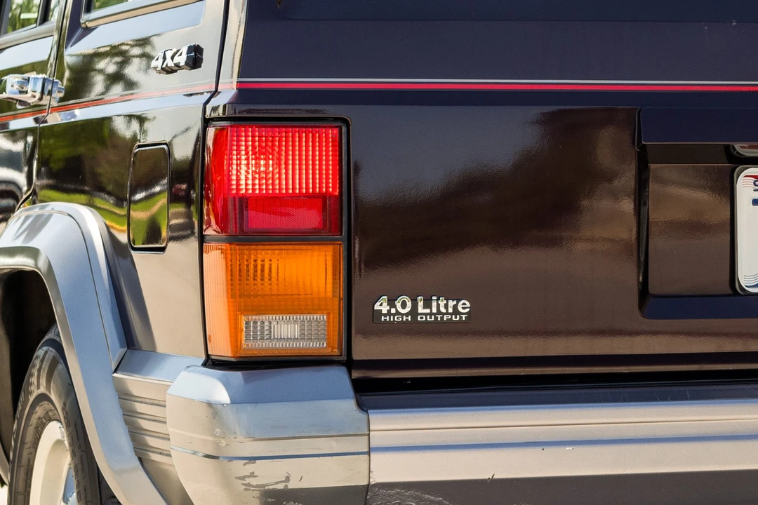 1992 Jeep XJ Cherokee - Image 14 of 31