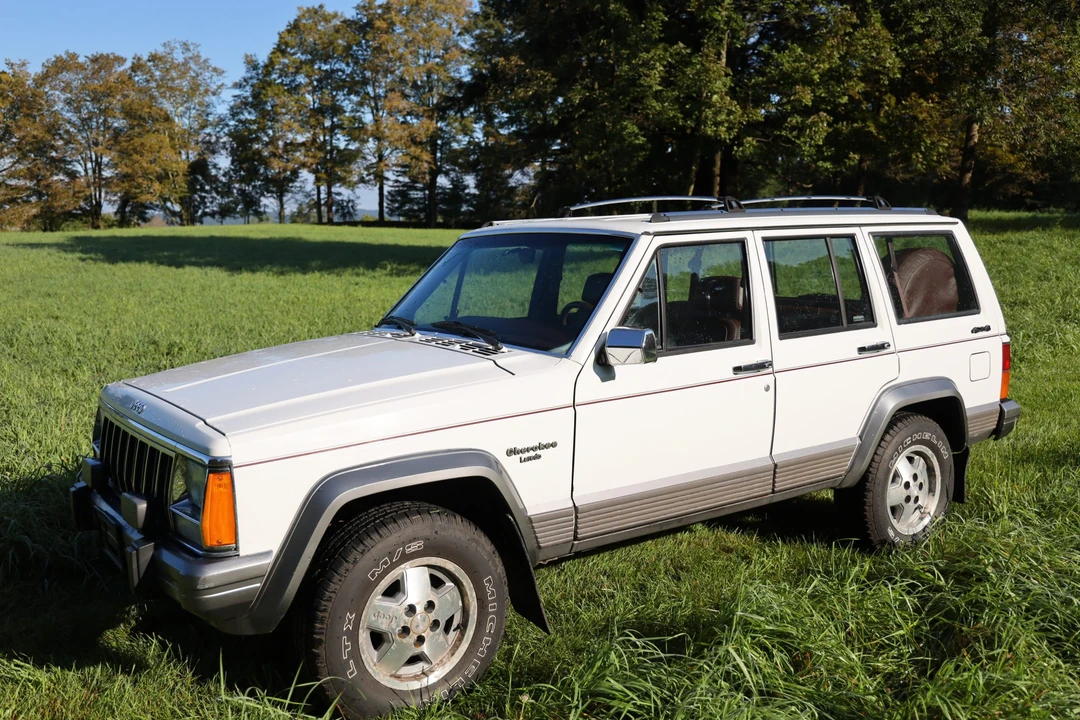 1992 Jeep XJ Cherokee - Image 28 of 31