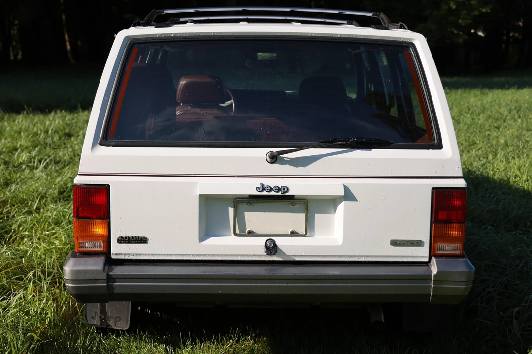 1992 Jeep XJ Cherokee - Image 14 of 31