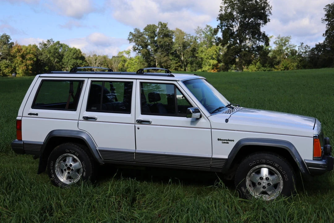 1992 Jeep XJ Cherokee - Image 21 of 31