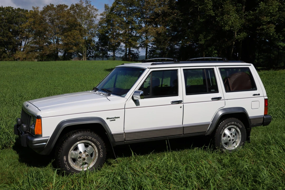 1992 Jeep XJ Cherokee - Image 6 of 31