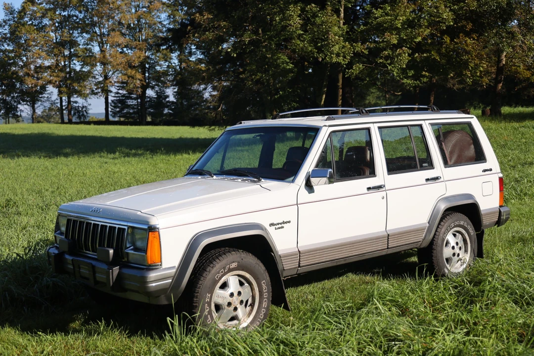 1992 Jeep XJ Cherokee - Image 29 of 31