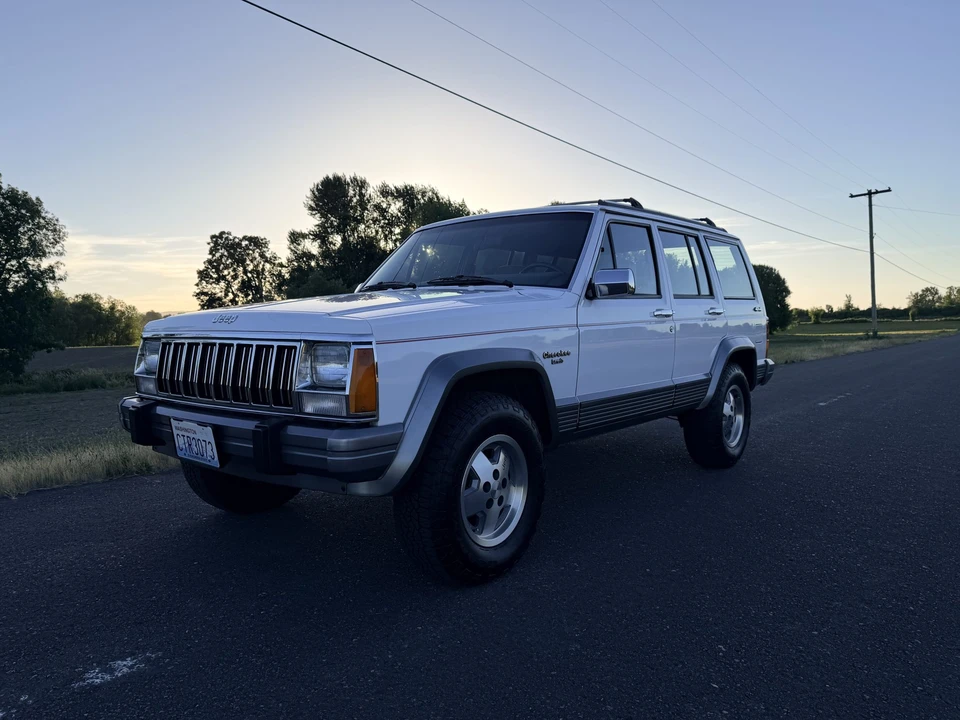 1992 Jeep XJ Cherokee - Image 22 of 31