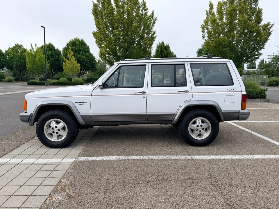 1992 Jeep XJ Cherokee - Image 2 of 31