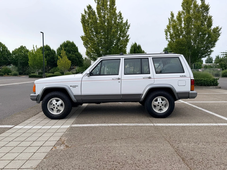 1992 Jeep XJ Cherokee - Image 15 of 31