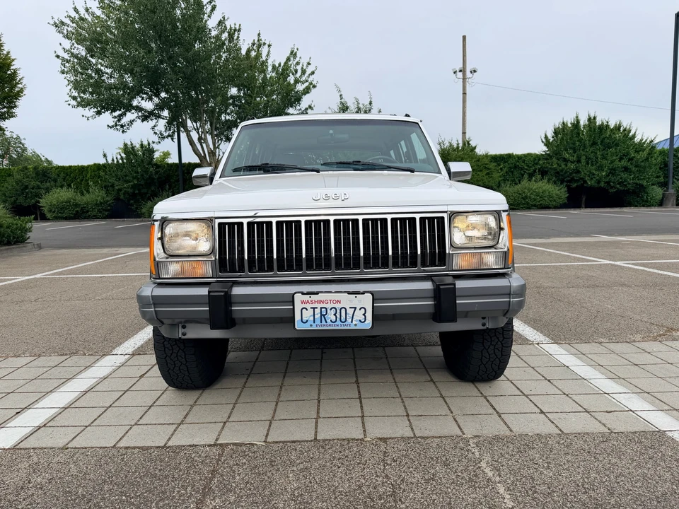 1992 Jeep XJ Cherokee - Image 17 of 31