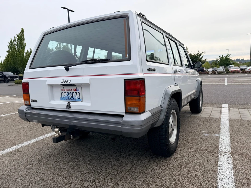 1992 Jeep XJ Cherokee - Image 18 of 31