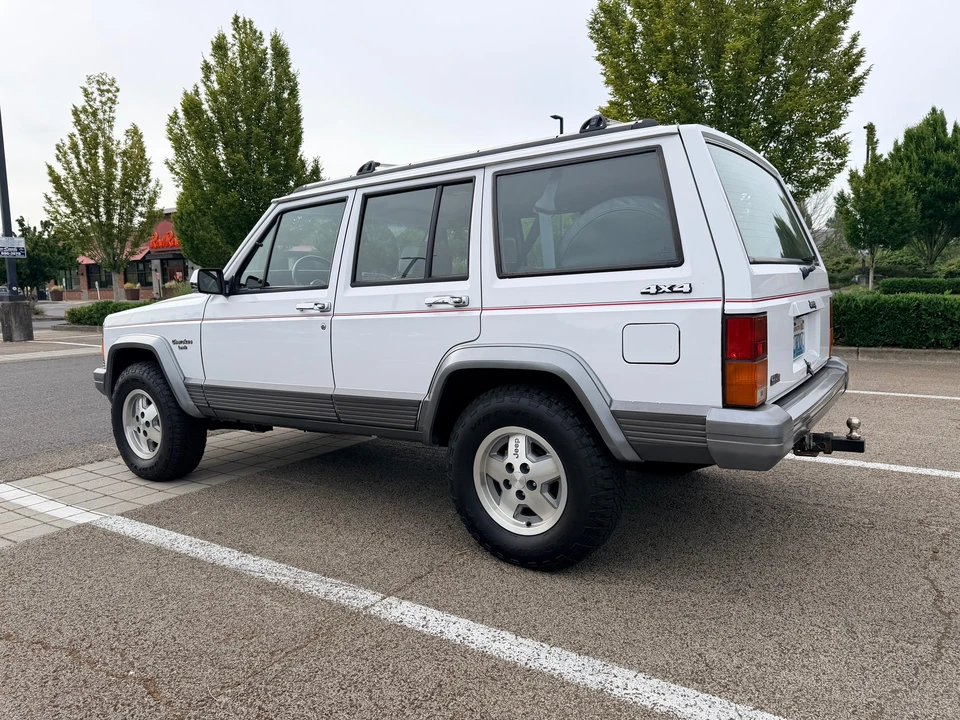 1992 Jeep XJ Cherokee - Image 21 of 31