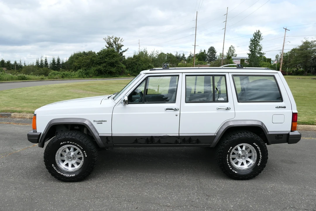 1992 Jeep XJ Cherokee - Image 5 of 31